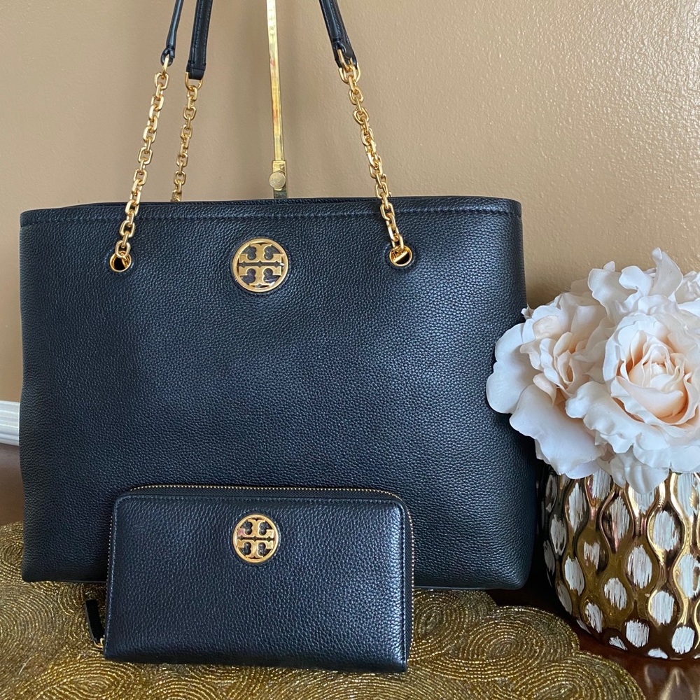 Brand new 🏷Tory Burch Carson tote and wallet🕶🌹 - Picture 2 of 16
